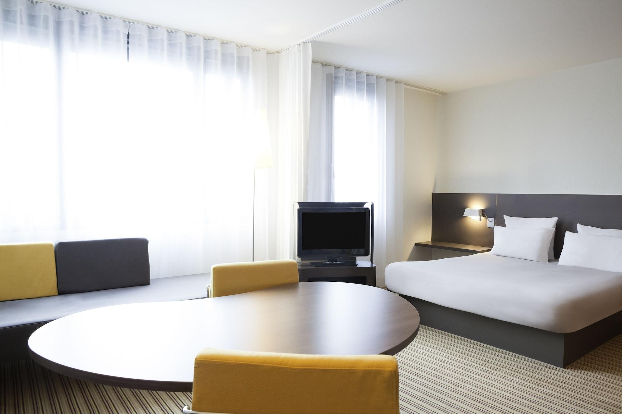 Novotel Suites Lille Europe Kültér fotó